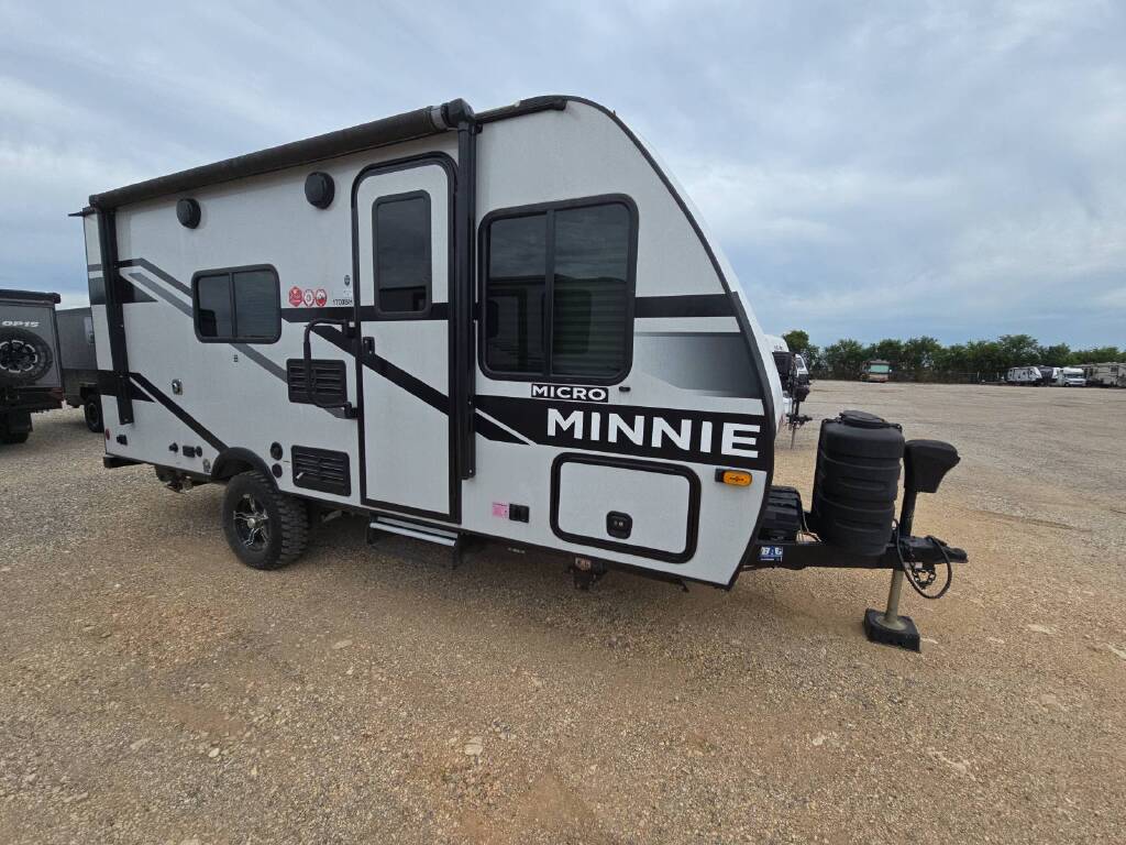Winnebago Micro Minnie 1700BH
