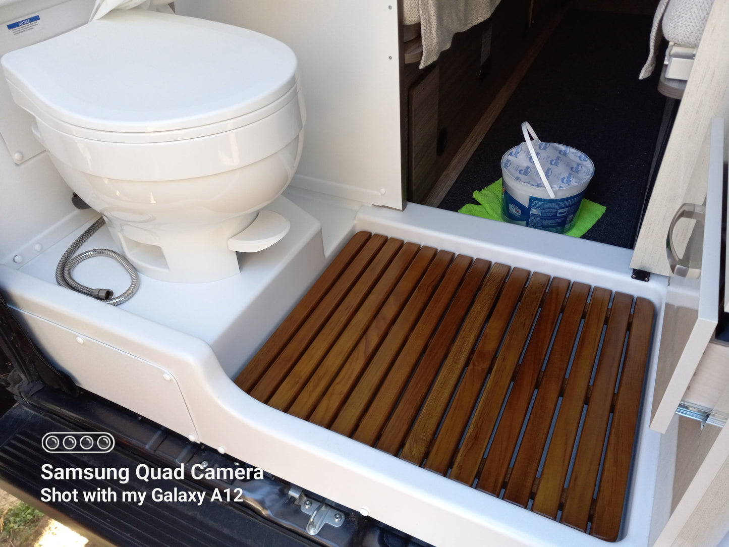 Jayco 21-25 Swift 20T teak shower mat