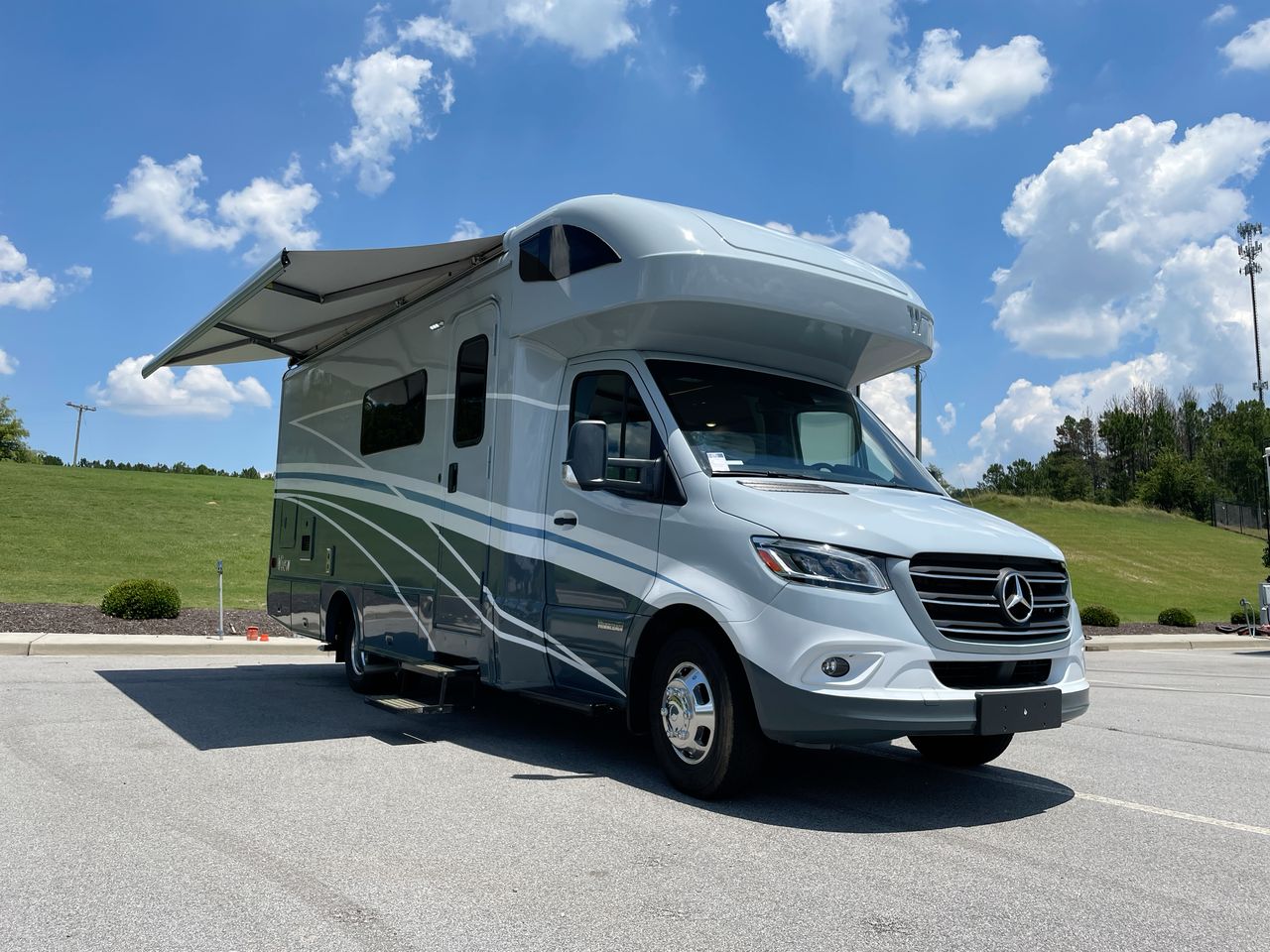 Winnebago Navion and View D and J Teak Shower Mat